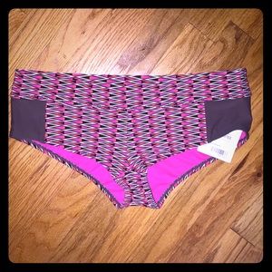 👙ATHLETA Luminate Dolphin Short Bottom